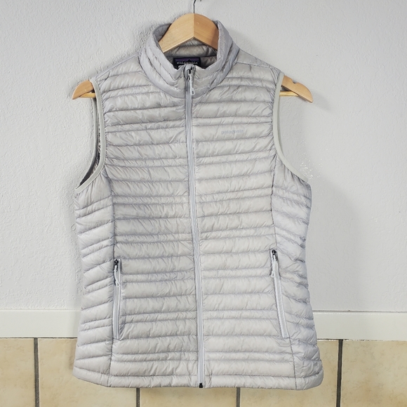 Patagonia Jackets & Blazers - Patagonia women's silver ultra light down vest